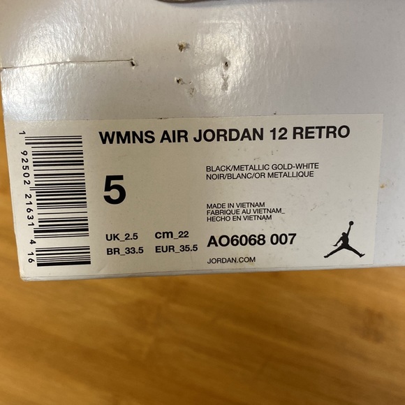 Air Jordan 12 Retro Shoes - Picture 6 of 13